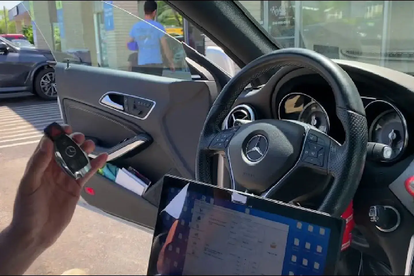 4Keys Locksmith technician programming Mercedes-Benz car keys on-site in Metro Atlanta